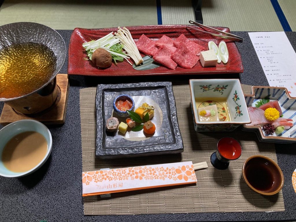 Cena Kaiseki Ryokan